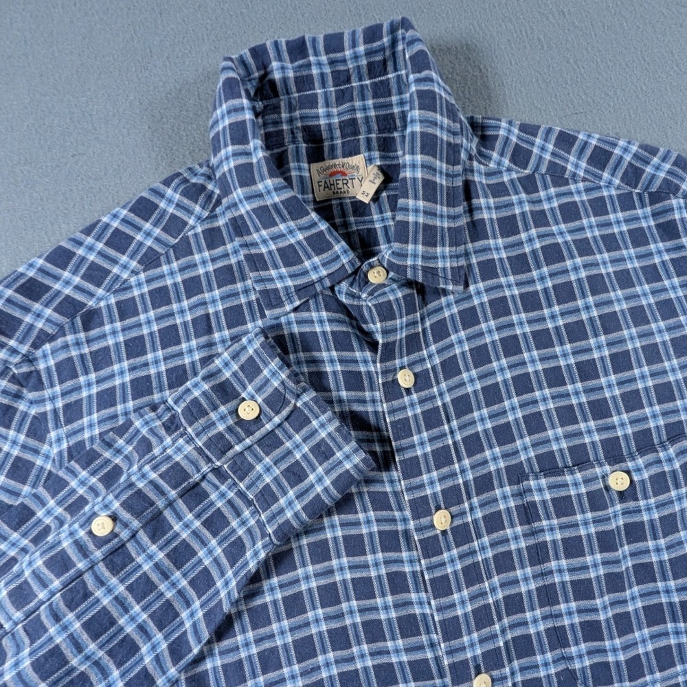 Faherty Plaid Button Down Mens Size Medium Organic Cotton Long Sleeve